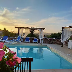 Pensión Sa Corti De Sa Perda, Piscinas